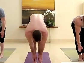 YOGA STRETCHED GAY SESSION